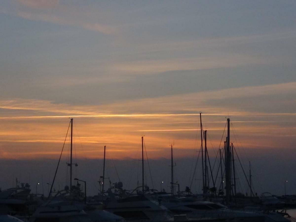 Sunset Sea View Apartment Atina Dış mekan fotoğraf